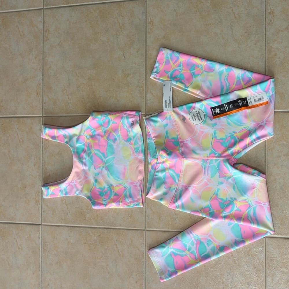 Girls sz 7/8 athletic set